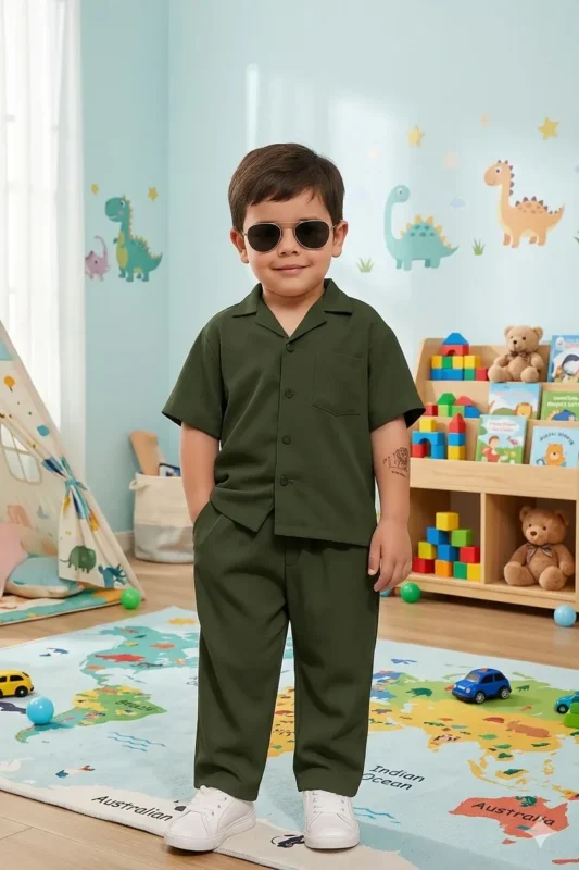 Decent cuban collar tracksuit for kids (BoysGirls) (Green)